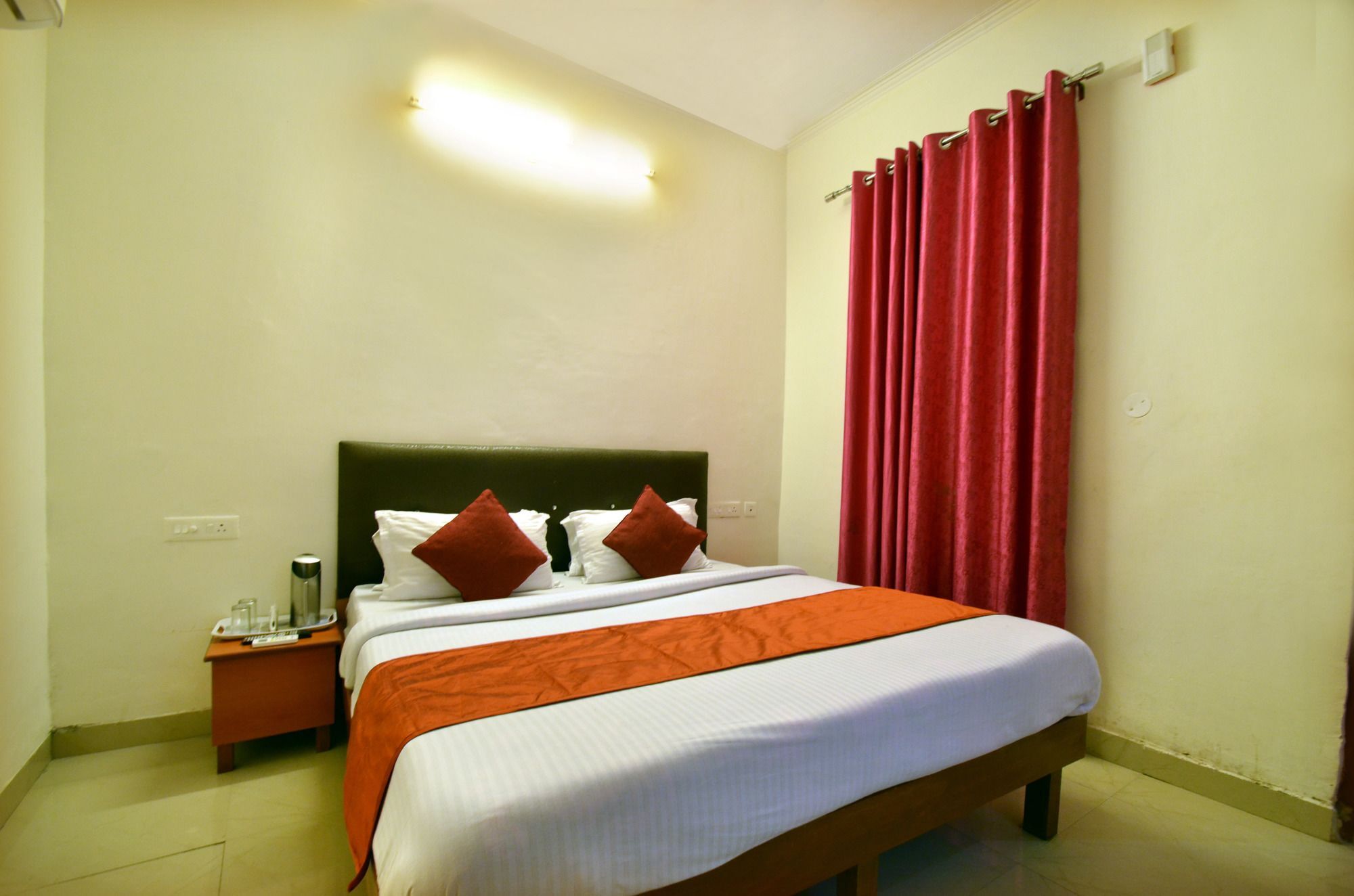 Oyo Platinum Inn Nayagaon Exterior foto